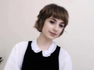 Pretty Good Short Hair Teen Loves To Show Off On Cam at Nuvid