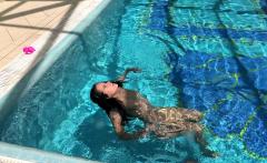 Jessica Lincoln hottest underwater girl